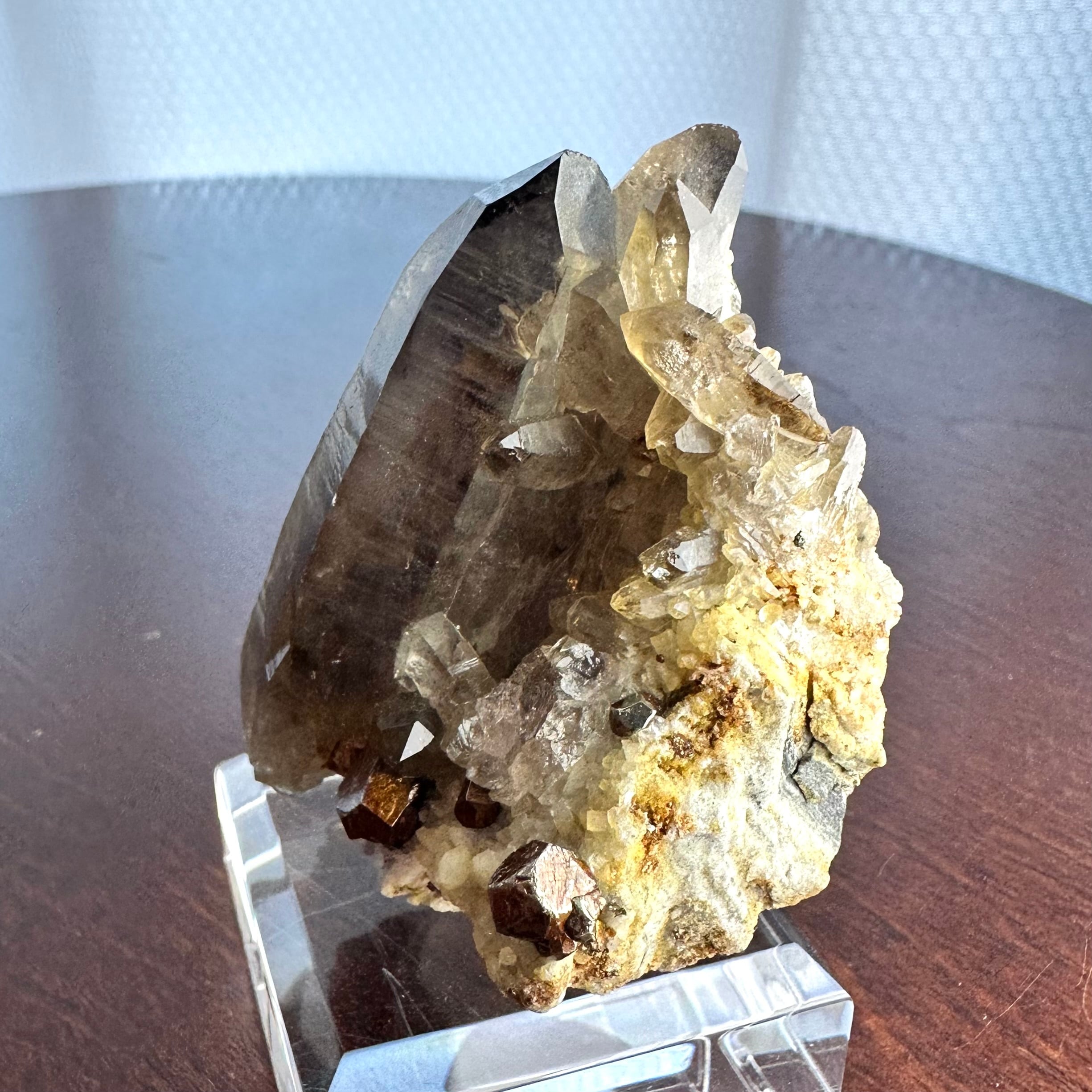 スモーキークォーツ / パイライト【Smoky Quartz with Pyrite