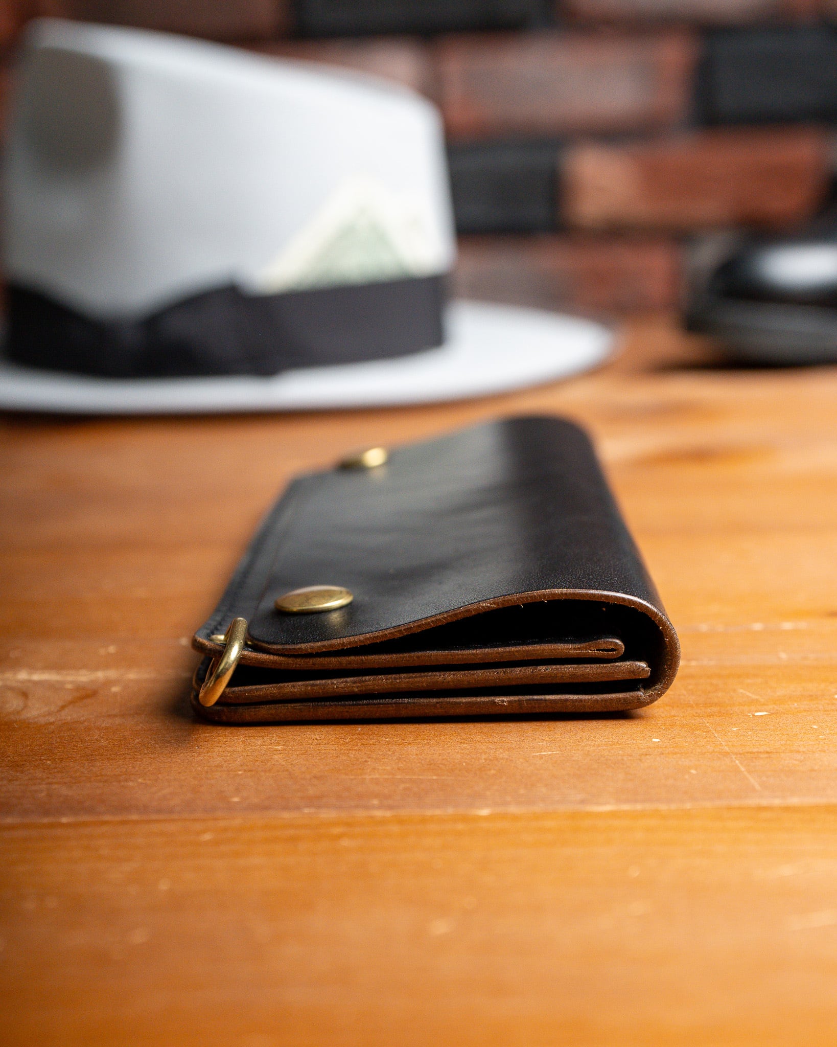 Additive and Line】Tracker Wallet TW-004 Maryam Horse Butt 3層