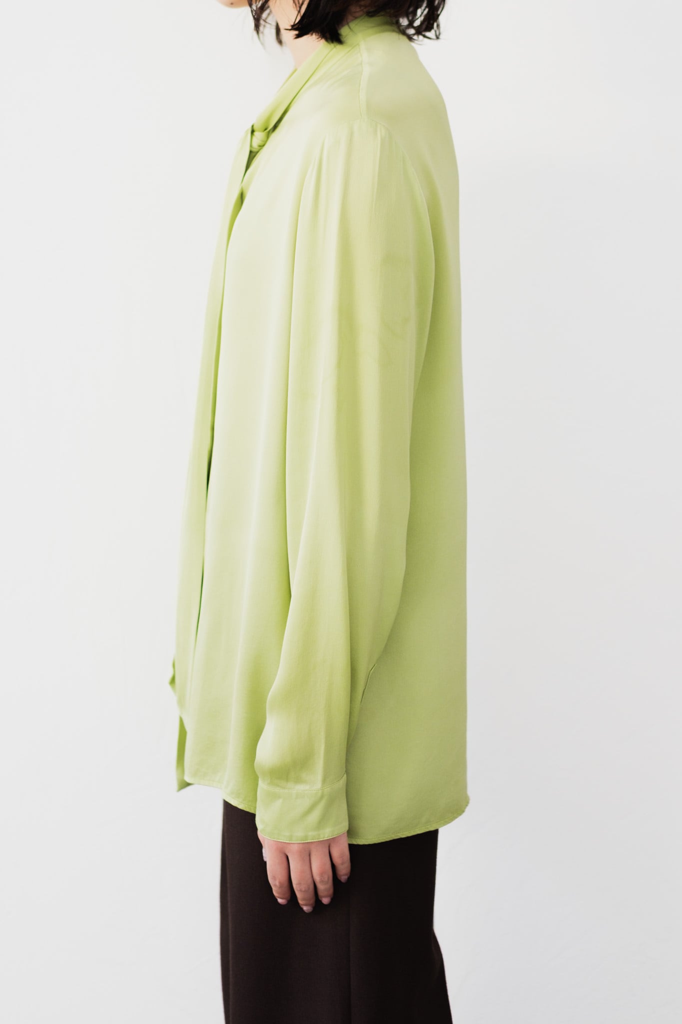 94-04] “GUCCI” Silk Tie-Neck Uniform Blouse（Designe by Tom Ford