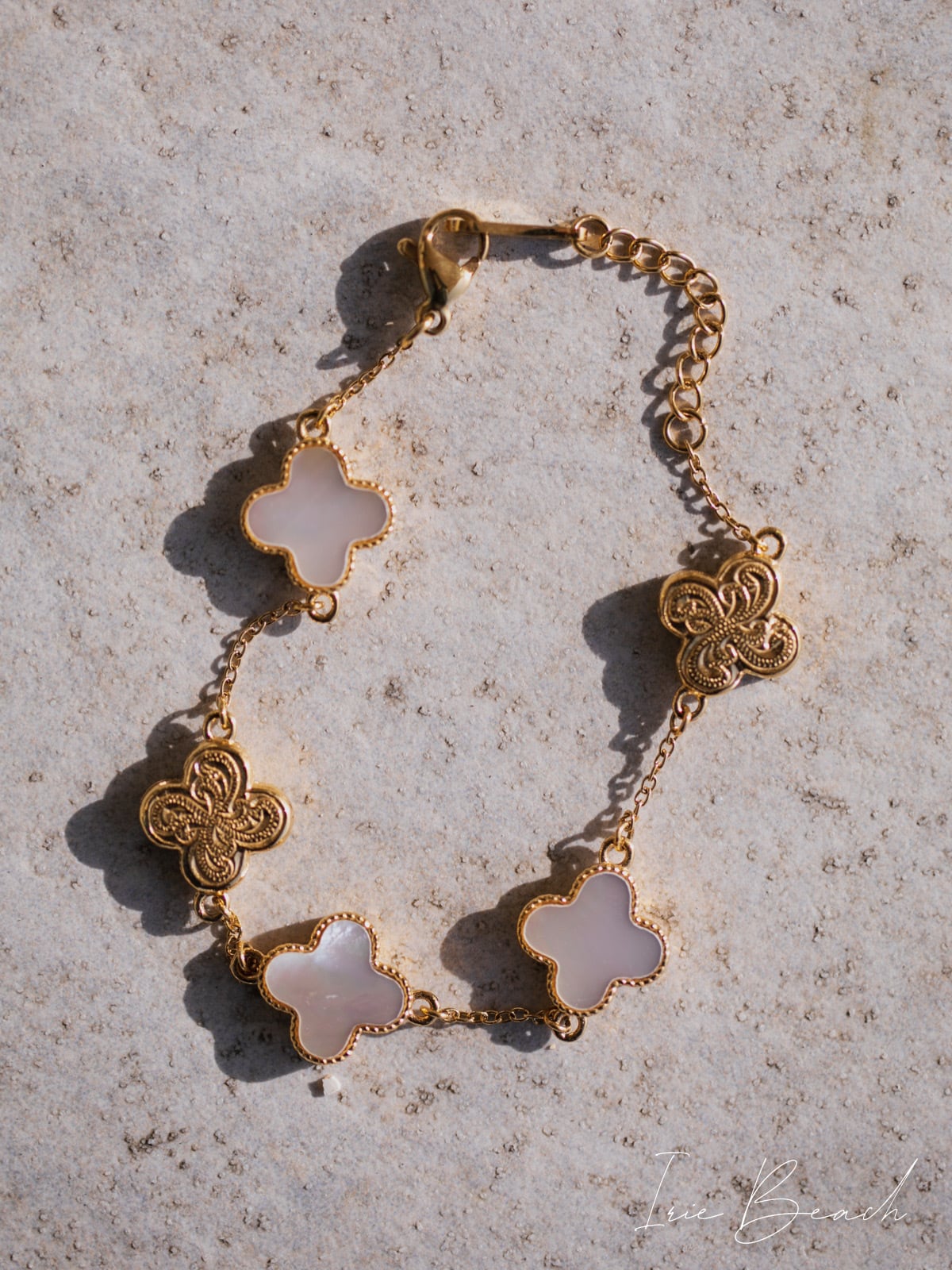 shell clover bracelet | IRIEBEACH