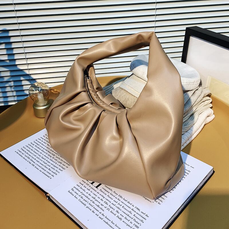 オータムウィンターレッド 秋物 冬物 ハンドバッグ 手作りハンドバック21965472319