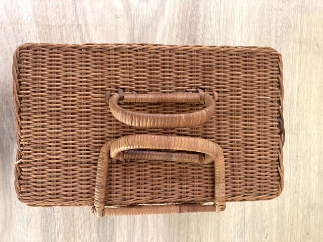 ピクニックバスケット　(古道具)