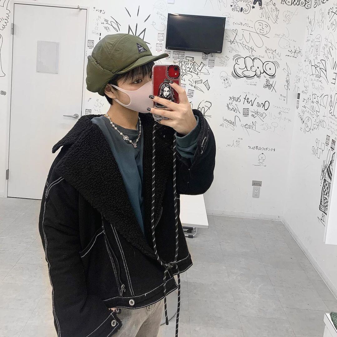 即納 ステッチデザイン ブラックデニムジャケット Miriさん着用 韓国ファッション通販 Albedo アルベド