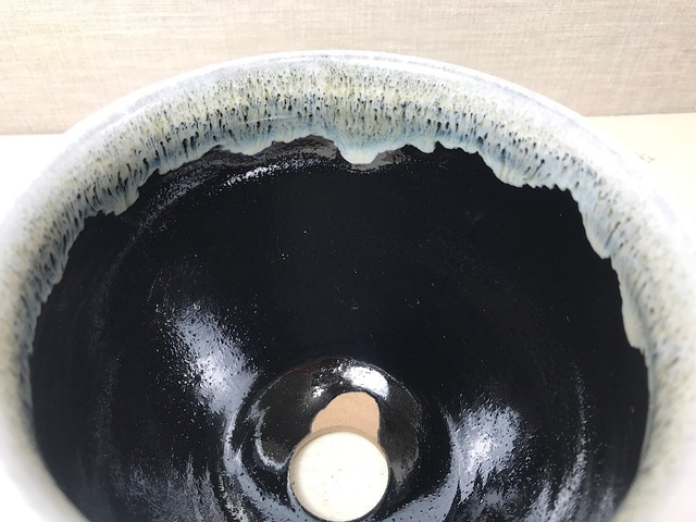 オリジナル陶器鉢　天日わら灰釉