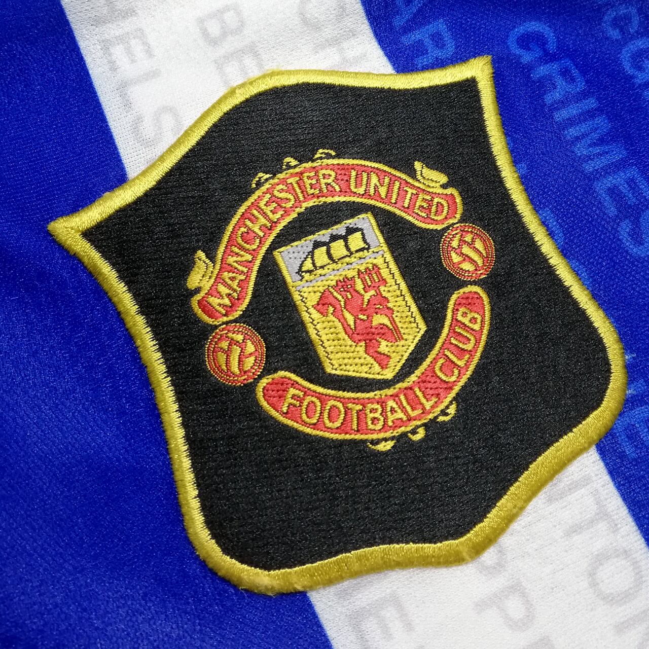 USED】マンチェスター・ユナイテッド 1994-96 Umbro サード半袖