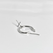 THIN HOOP raised by wolves [LARGE] with CROSS / シンフープピアス レイズド バイ ウルヴス L ウィズクロス