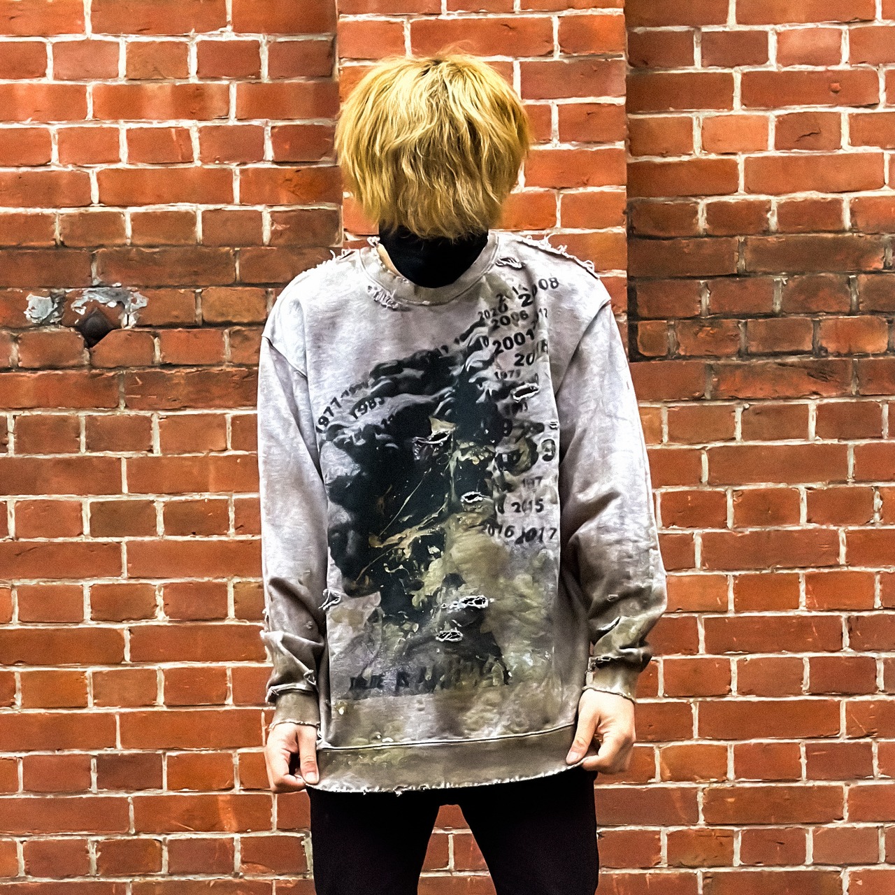 UNFINISHED GO OUT OF FASHION24128