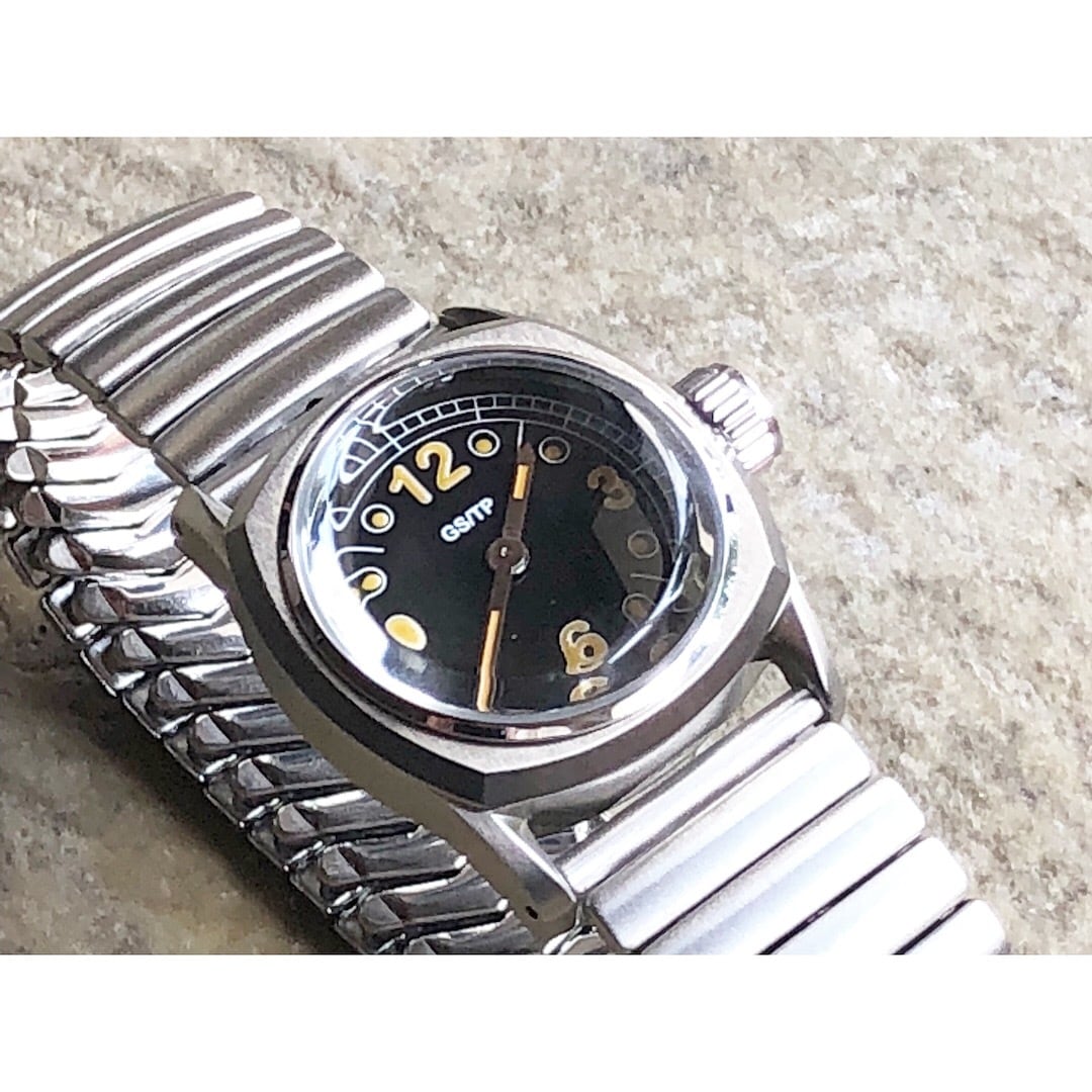 再入荷 GS/TP(ジーエスティーピー)『FRIED EGG』Black Dial Quartz Watch | AUTHENTIC Life  Store powered by BASE