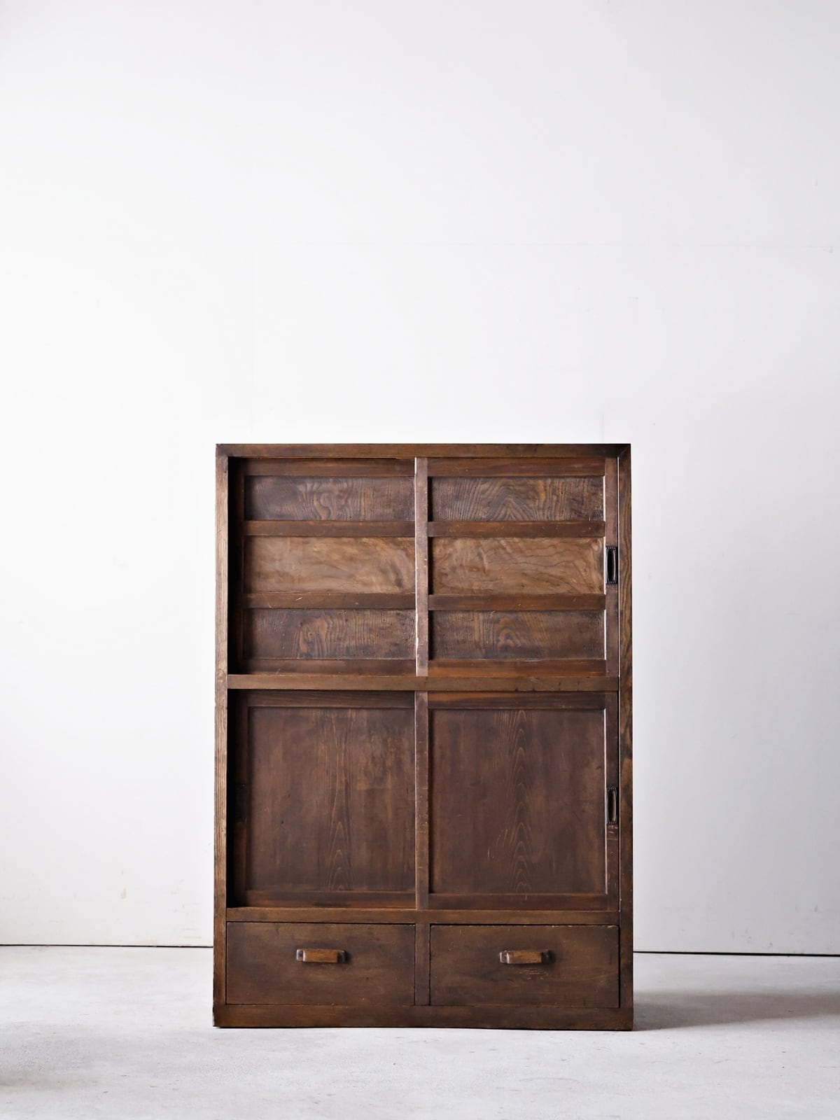 【年明けセール引き取り限定】年末セールアンティーク/レトロ/古家具/茶箪笥 古い黒柿の茶箪笥 | meguri