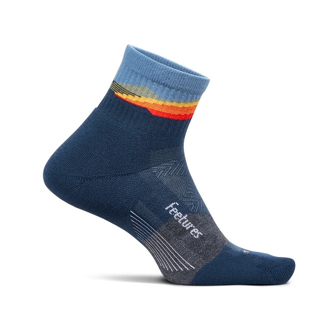 Feetures（フィーチャーズ）TRAIL MAX CUSHION QUARTER  -Tectonic Navy　メンズレディースソックス