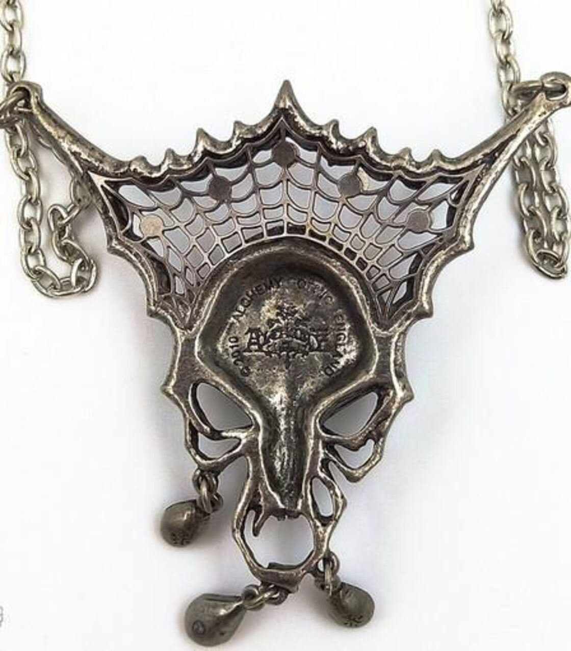 ALCHEMY GOTHIC: マスク オブ ヴェノム ペンダント ネックレス | PAY ID