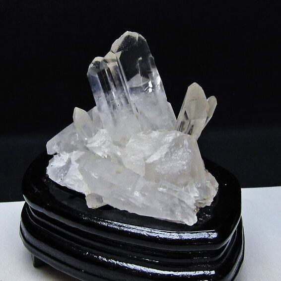 水晶 クラスター マダガスカル産 台座付属 水晶 原石 一点物 182-9278
