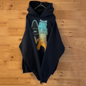 【GILDAN】イラスト プリント パーカー プルオーバー hoodie メンズL アメリカ古着