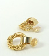 編み込みサークルイヤリング