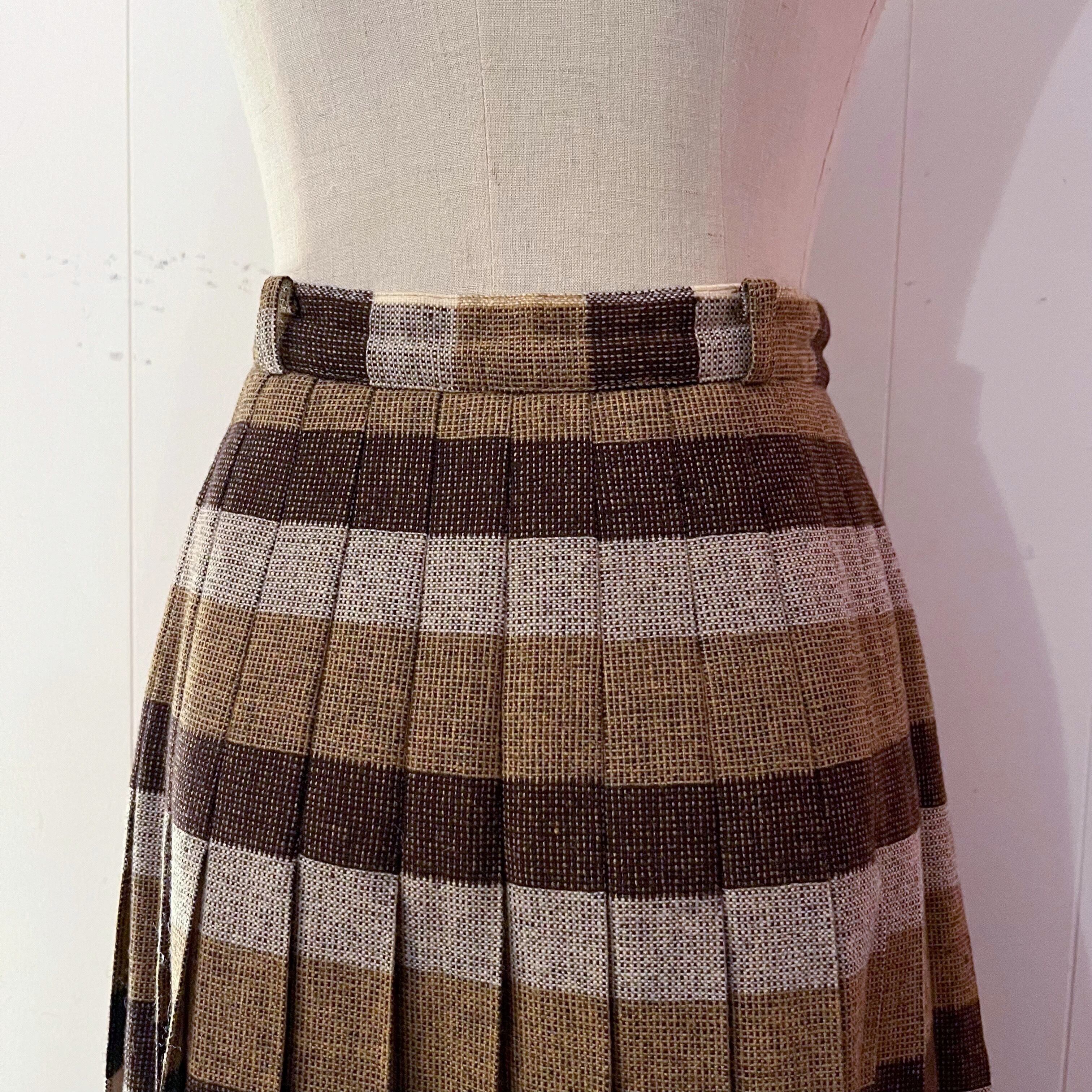brown block check tuck skirt