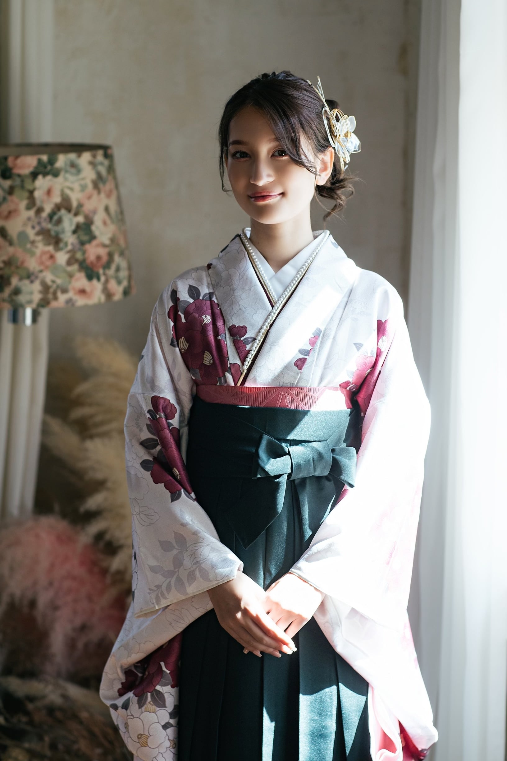 Kimono Sienne 卒業式袴3点セット 白 赤 椿柄 袴 二尺袖着物 袴 卒業式