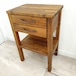 2段引き出し付き、木製サイドテーブル
