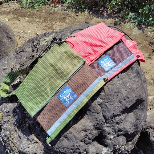 UL トランスフォーム サコッシュ