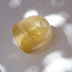 きつね色のコップ