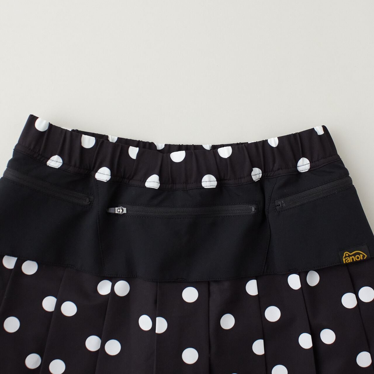 ranor ラナー インナー付き ランニングスカート ポケット付き 携帯収納 ranor（ラナー）DOT SKIRT（ドットスカート）- BLACK レディース