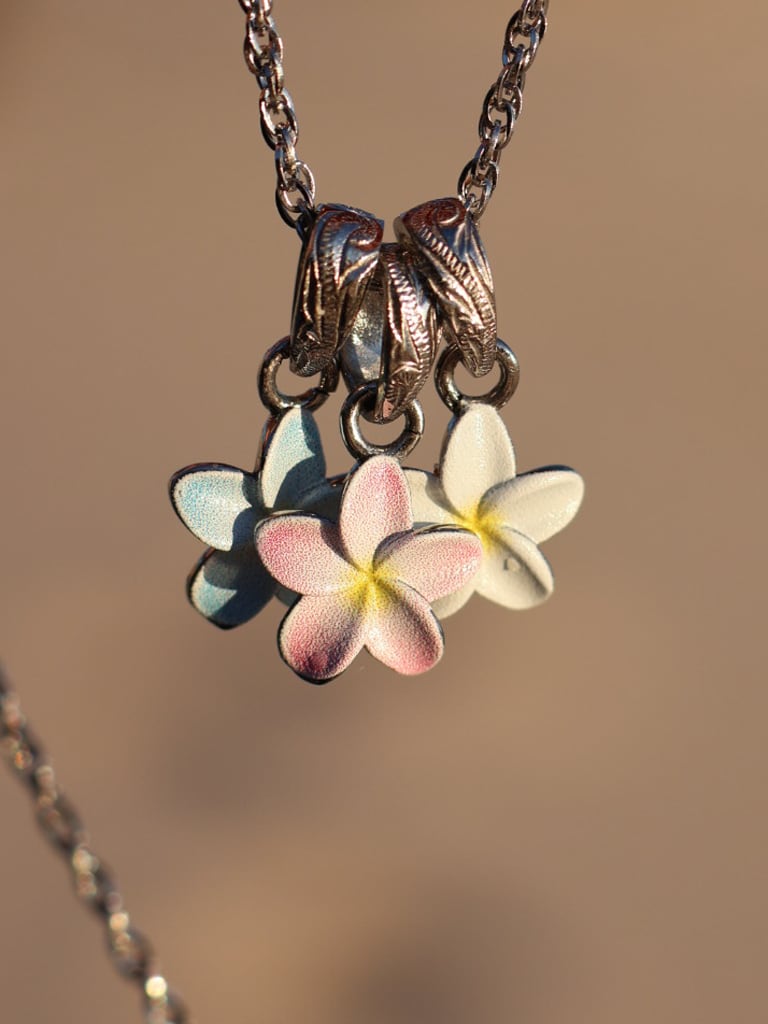 【KULO lè COCO】プルメリアチャームピンクゴールドハワイアンジュエリー ベビープルメリアチャーム [ピンク] | 次世代ジュエリー/ サビない