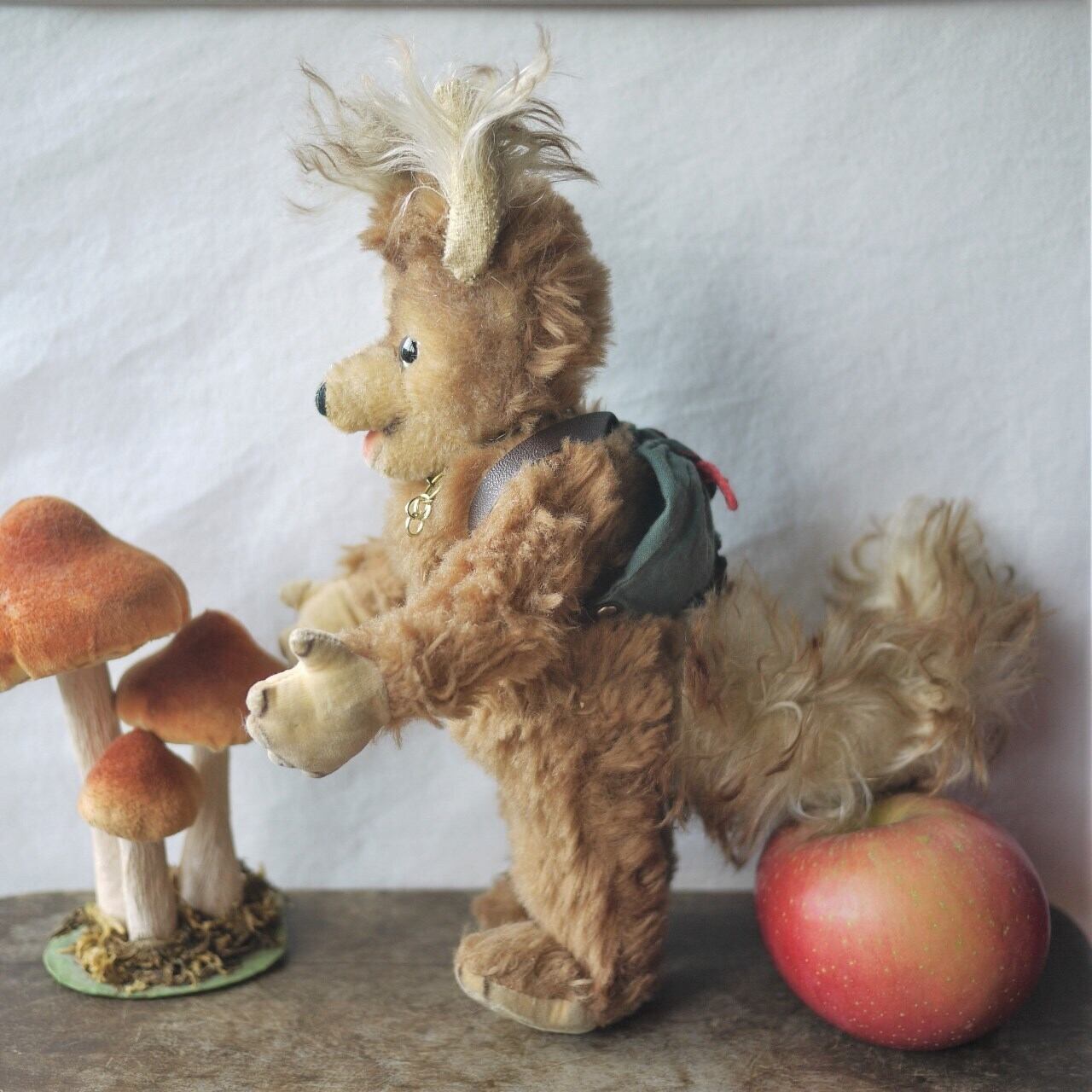 リュックを背負ったおおかみ ドイツ