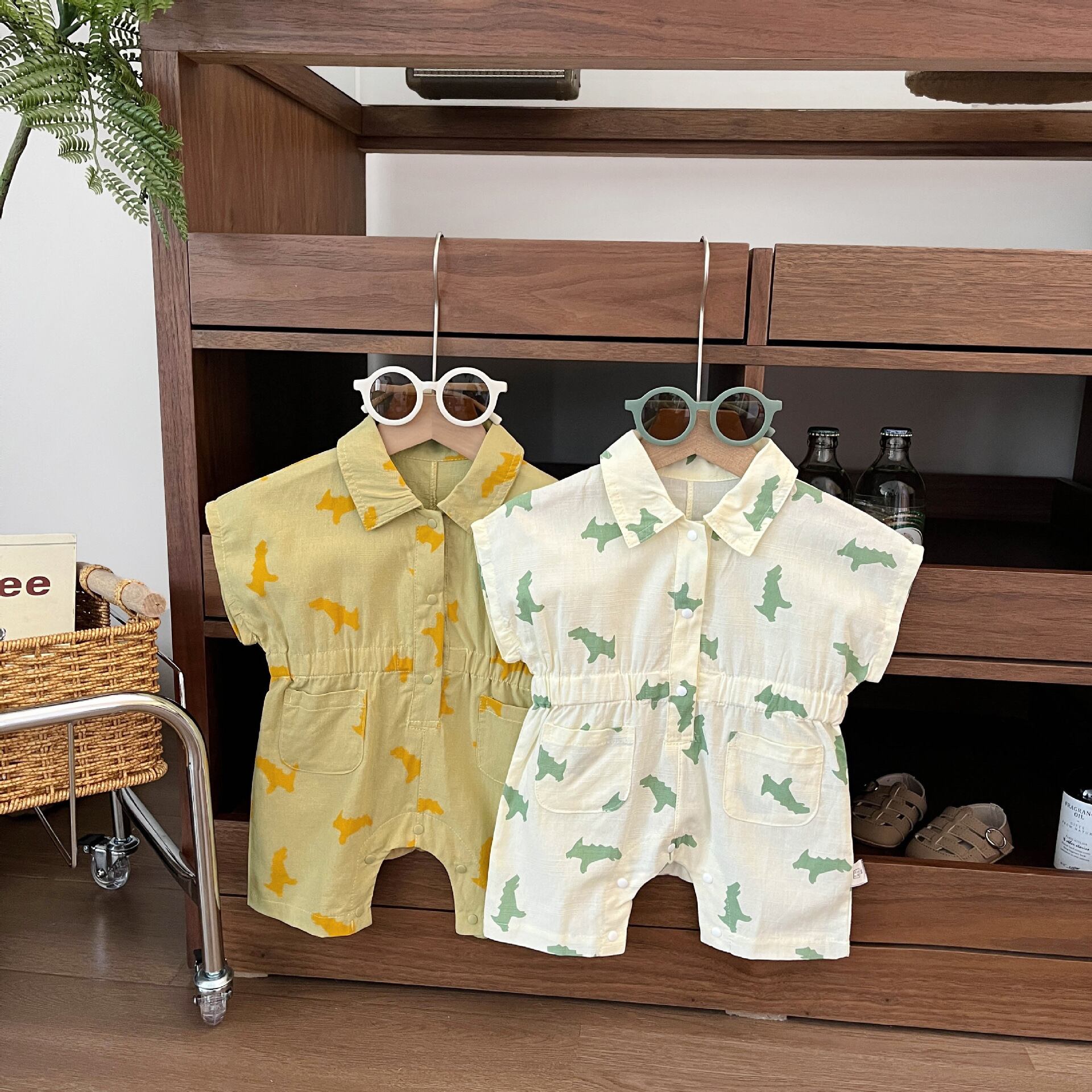 【BABY】韓国風 恐竜柄半袖オールインワン