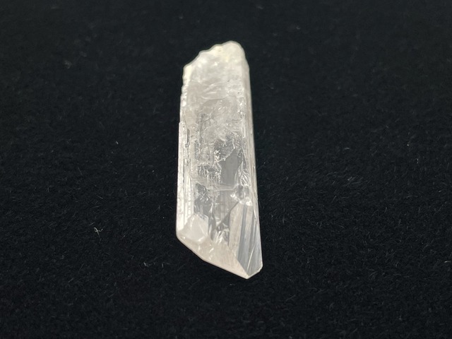 原石（ダンビュライト）