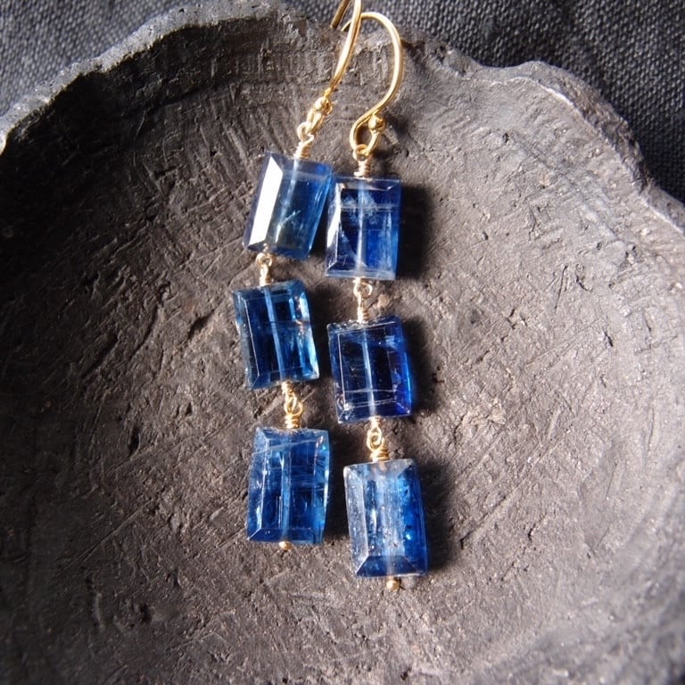 1666 ロイヤルブルーカイヤナイト　ピアス　14kgf 再入荷【K14gf】Royal Blue Kyanite Earrings／ロイヤルブルーカイヤ