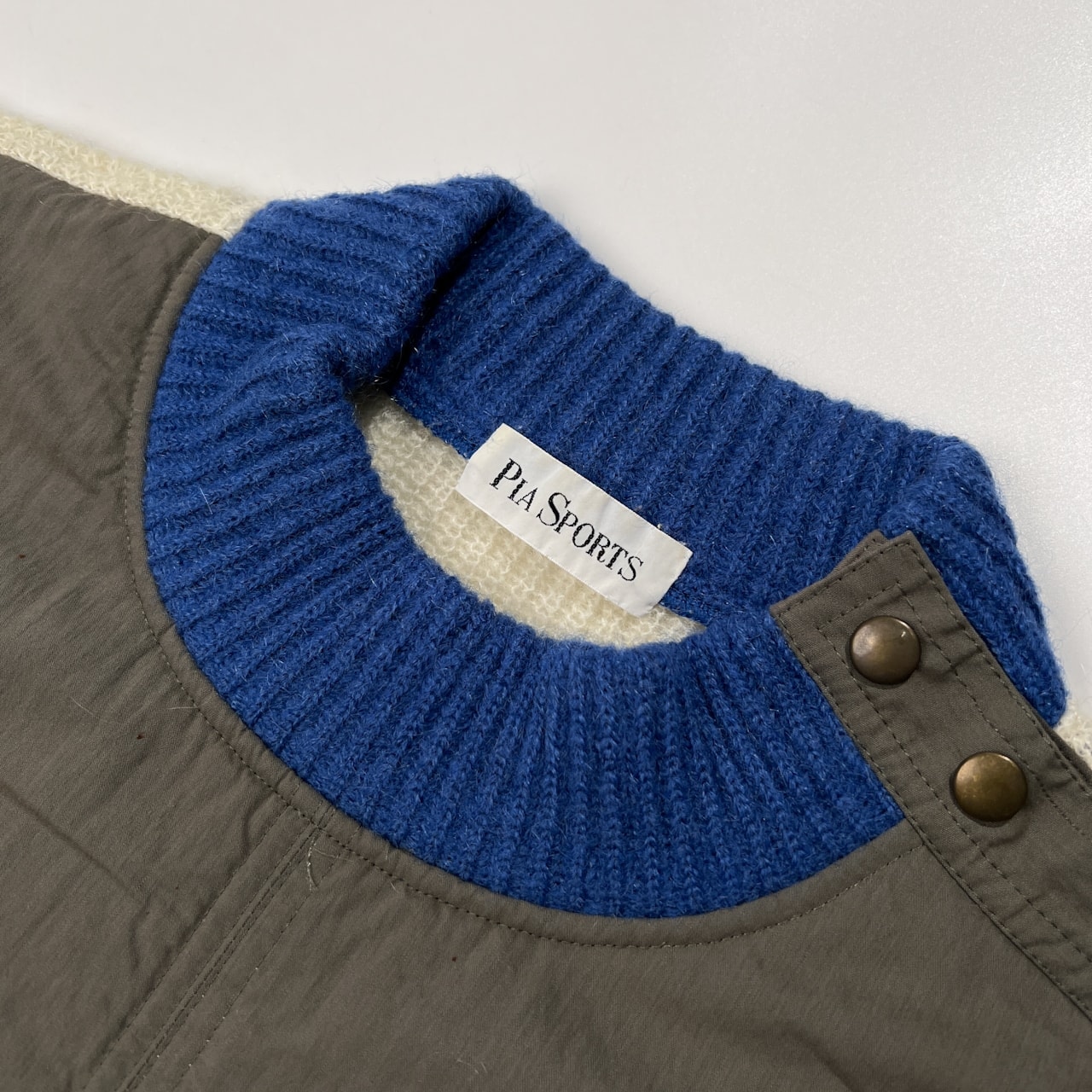 PIA SPORTS ピアスポーツ 肩ボタン デザイン ウールニットセーター サイズ 5 /ライカ/日本製