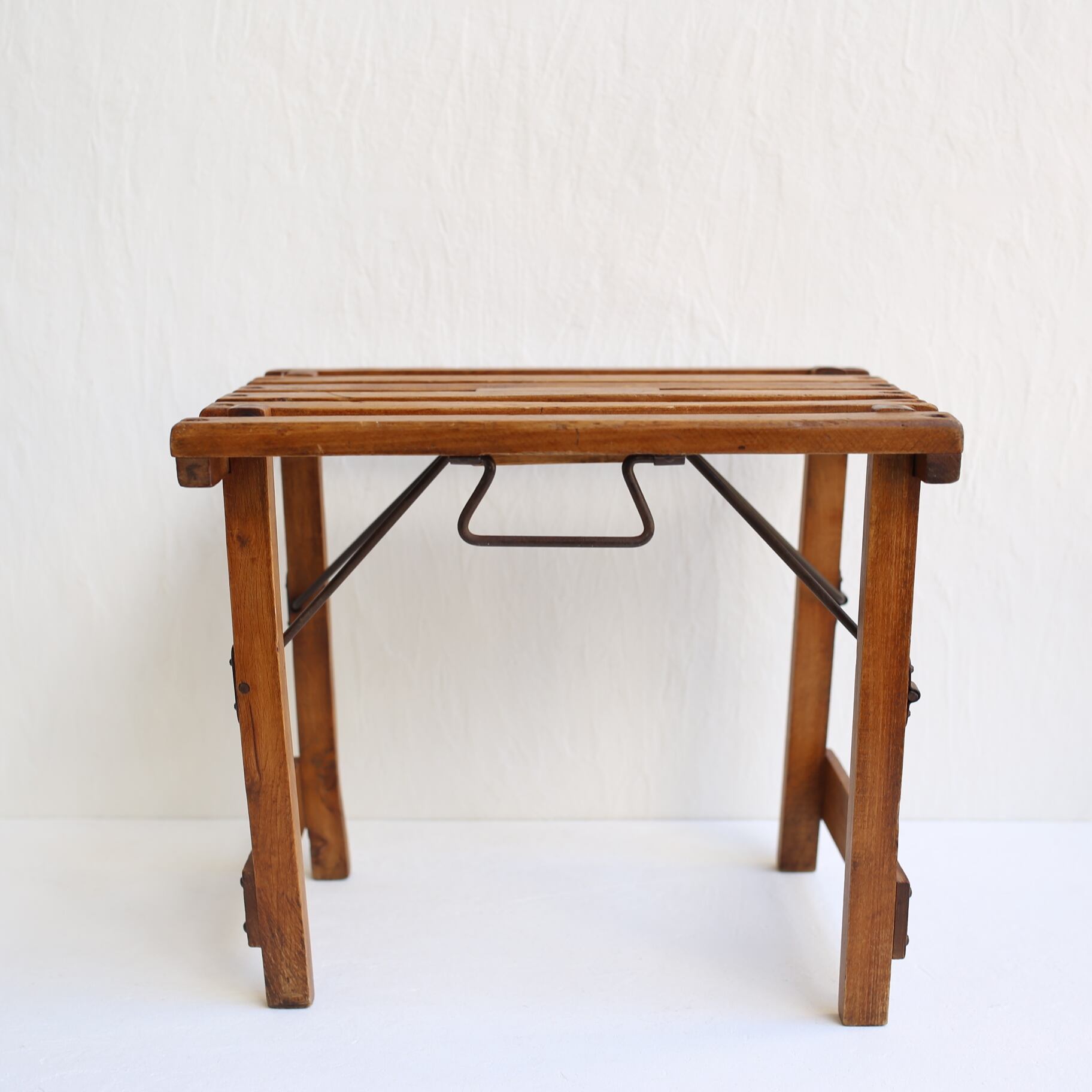 フランス アンティーク ヴィンテージ 折り畳み椅子 フォールディングスツール N-03841 | EMUPARIS powered by BASE