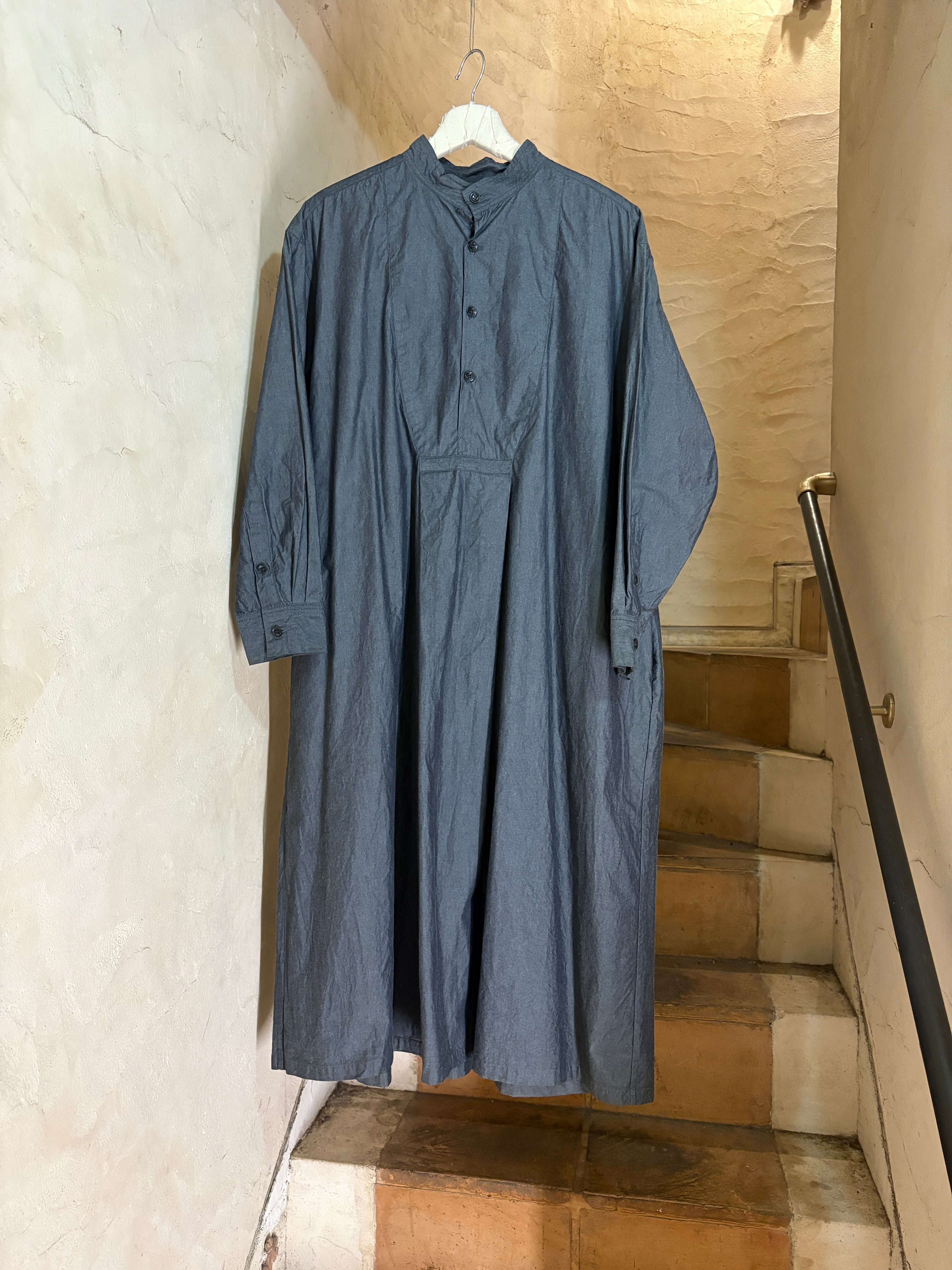 VERITECOEUR | FRONT YOKE DRESS-indigo