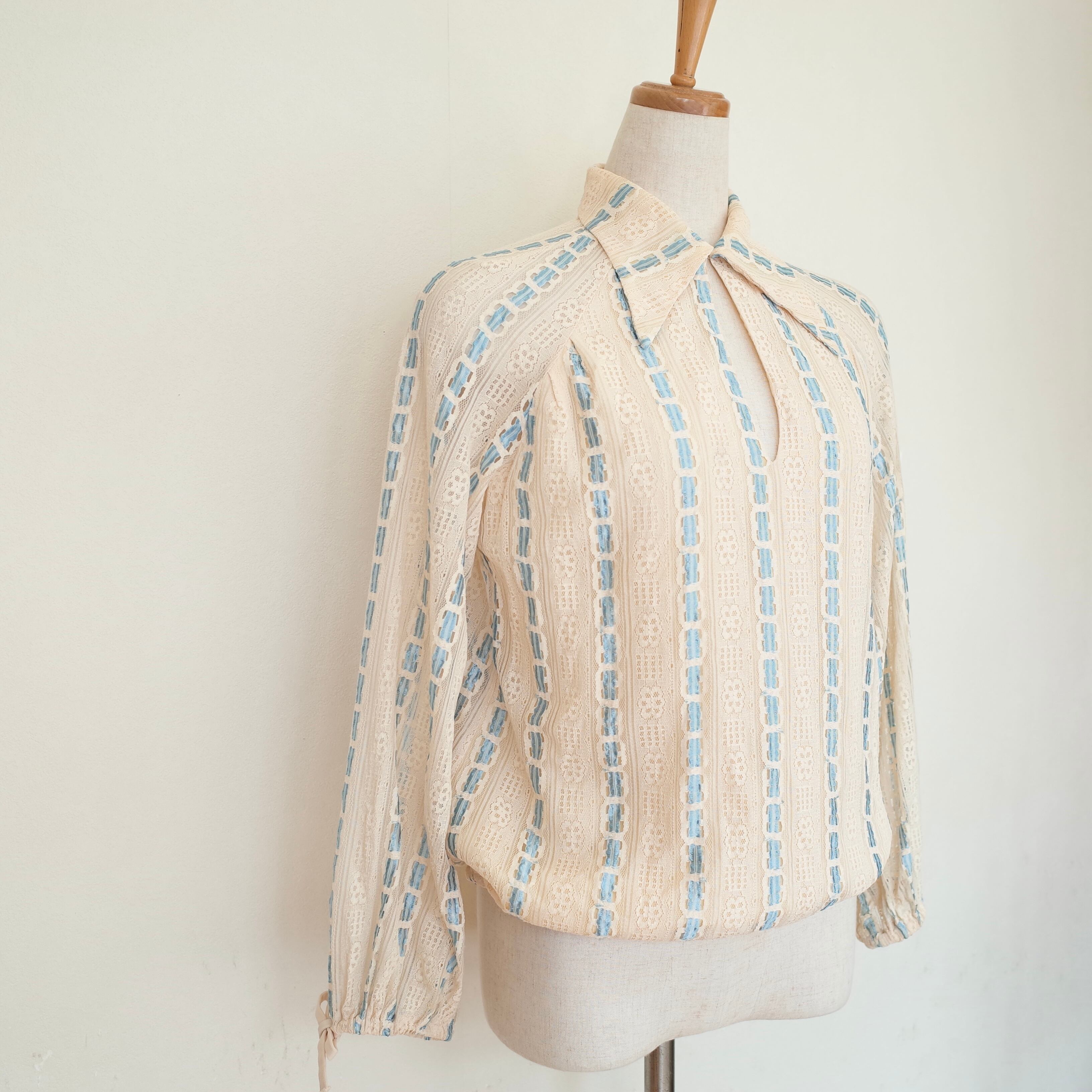 70s Vintage lace blouse