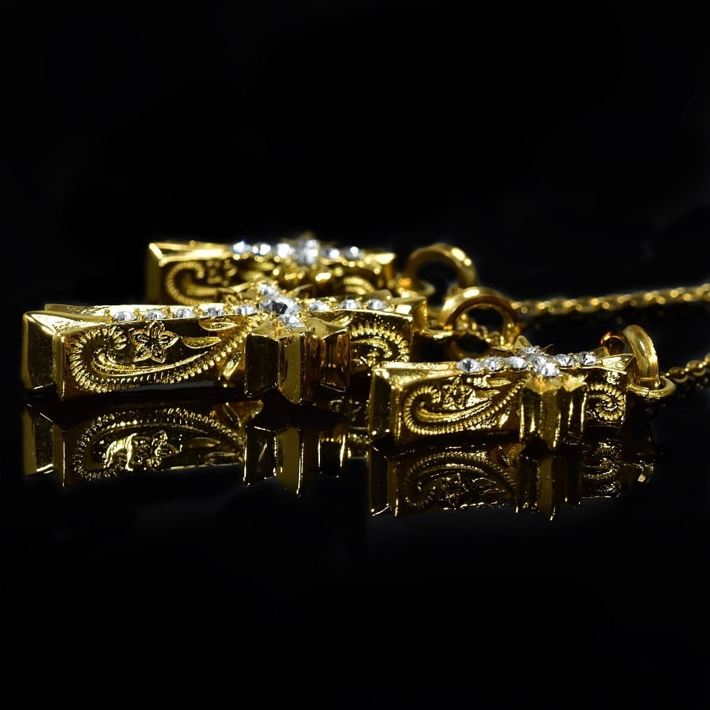 スワロフスキー使用】316L Hawaiian Triple Cross 【GOLD