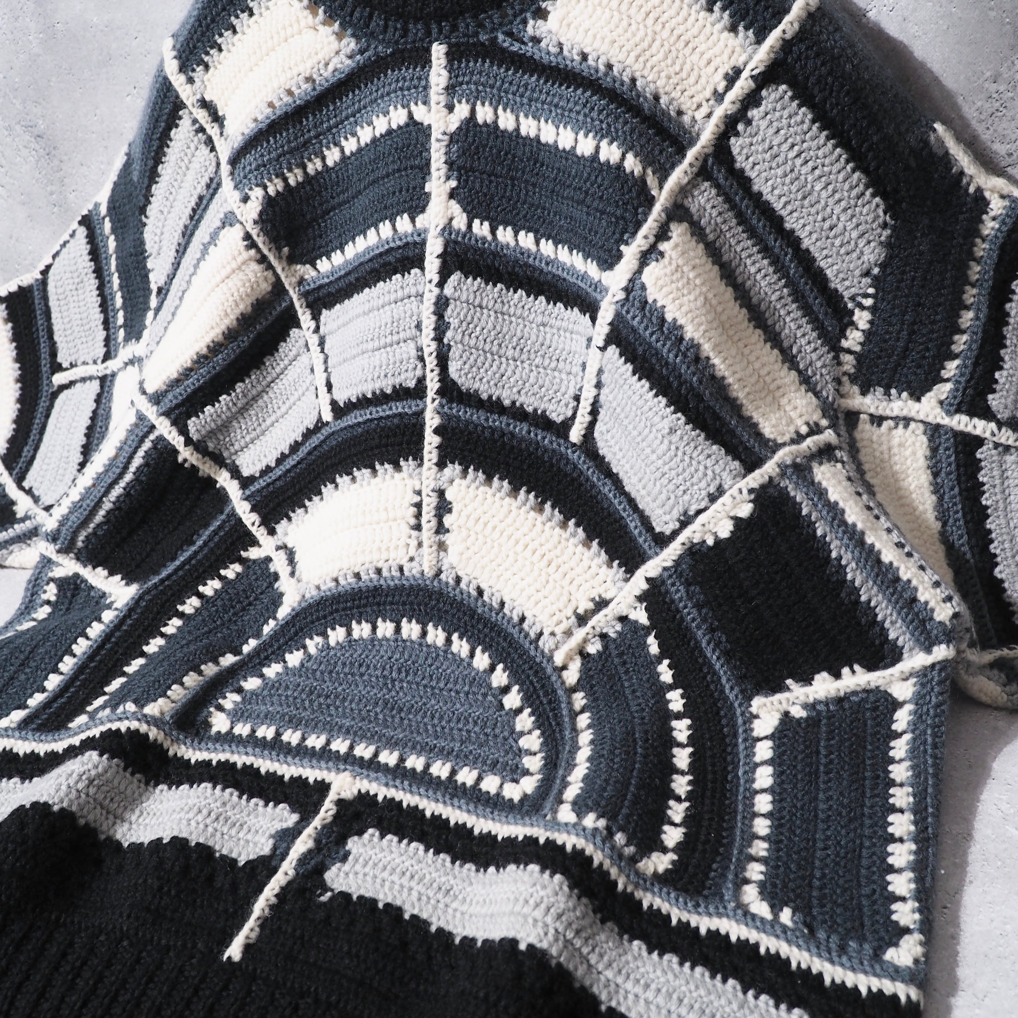 1990s " GIOVANUOMO " Spider web pattern vintage loose hand knit