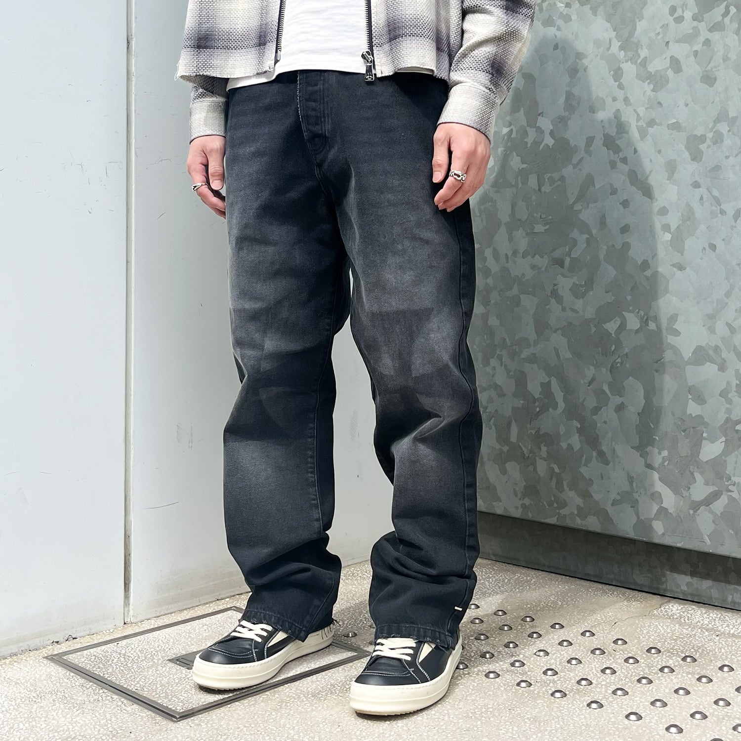 ASKYURSELF / CROSS PATCH BAGGY JEANS | HOLICK