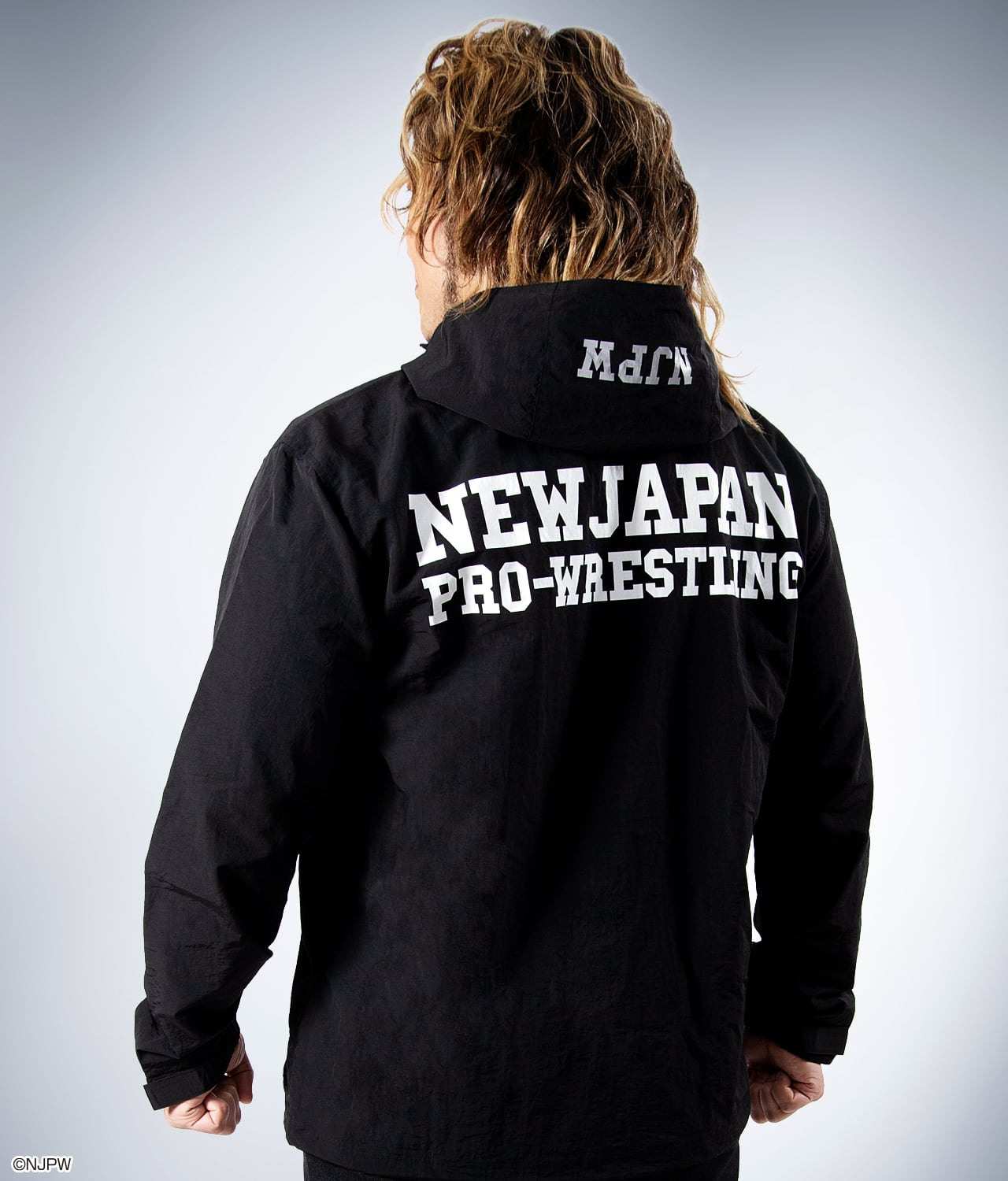 新日本プロレス ナイロンパーカー ブラック（M/L/XL/XXL） | メーカー