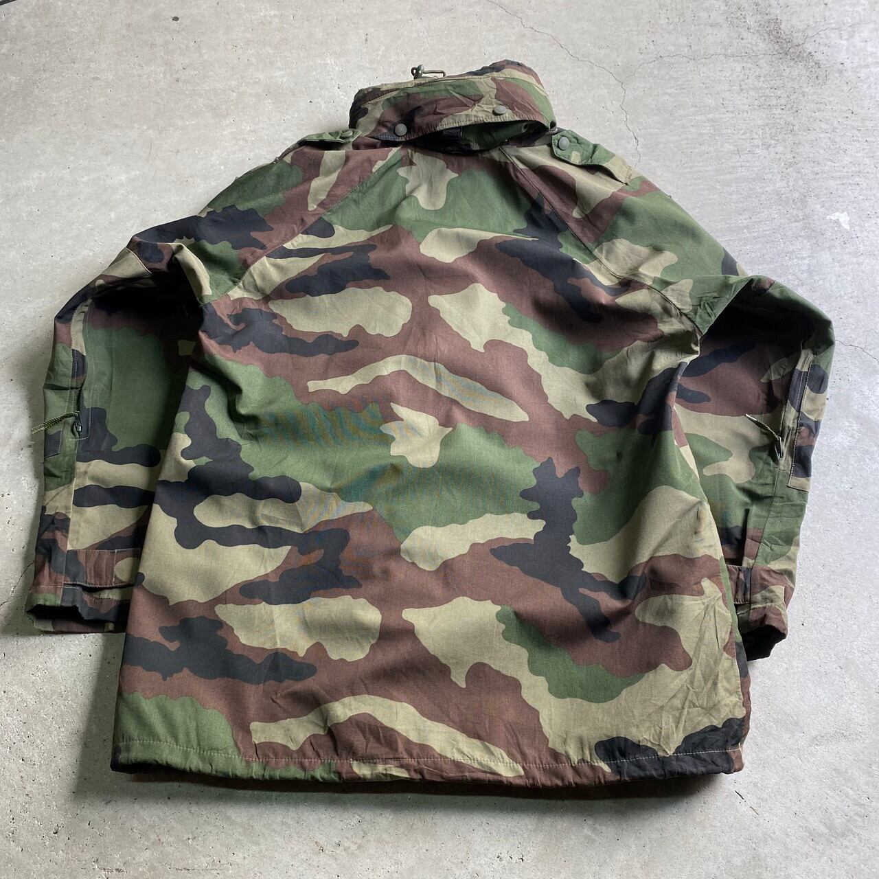 フランス軍 フレンチカモ ゴアテックスパーカー メンズl相当 未使用