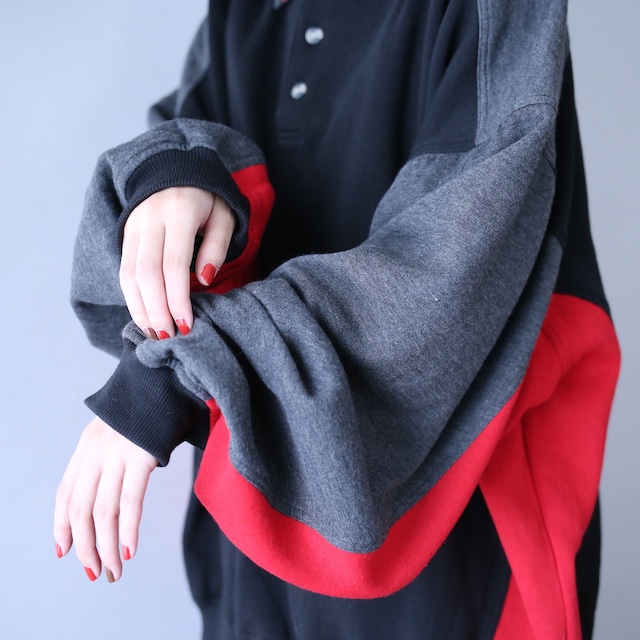 3-tone switching design XX over wide silhouette sweat pullover