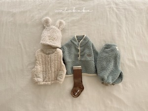【valu bebe】パディングベスト アイボリー 70〜80cm  241245