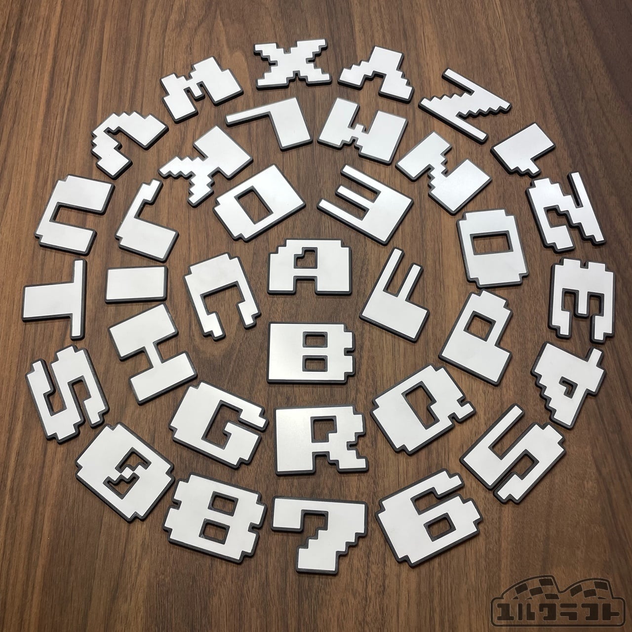 アルファベットドットグリルエンブレム（純正サイズ）