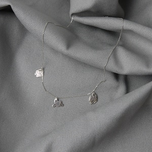 VUN-06-001 "moments" necklace