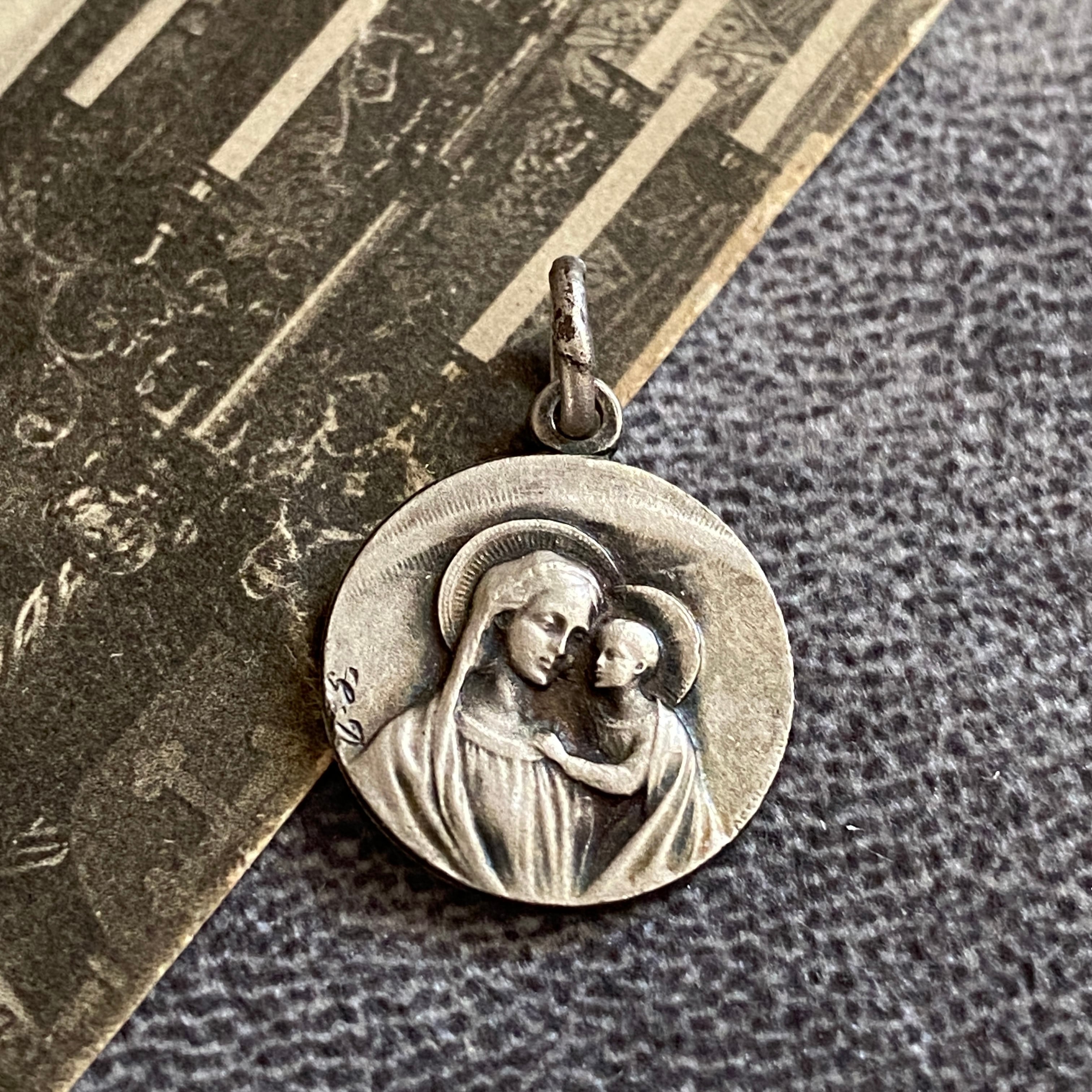 8b208521a5eda72d4375b8c5dd04ad