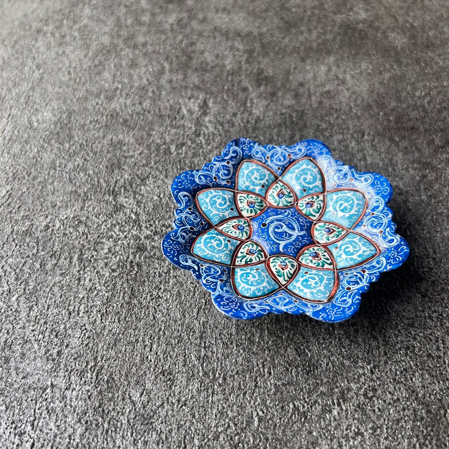 ペルシャの飾り皿（ミーナーカーリー）9cm アクセサリートレイ【MINA