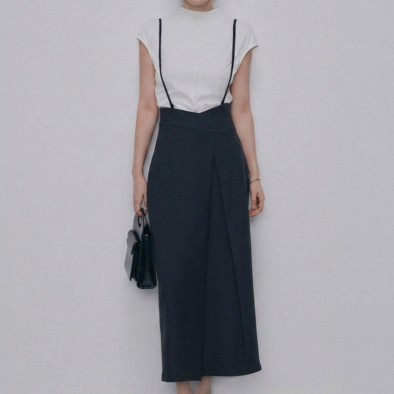Minimal strap detail skirt A00217