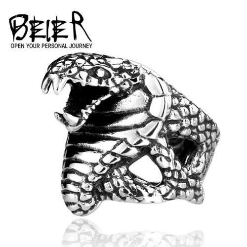 【送料無料】 メンズ リング 指輪 クール コブラ ヘビ 316L ステンレス パンク アニマル動物 10000273