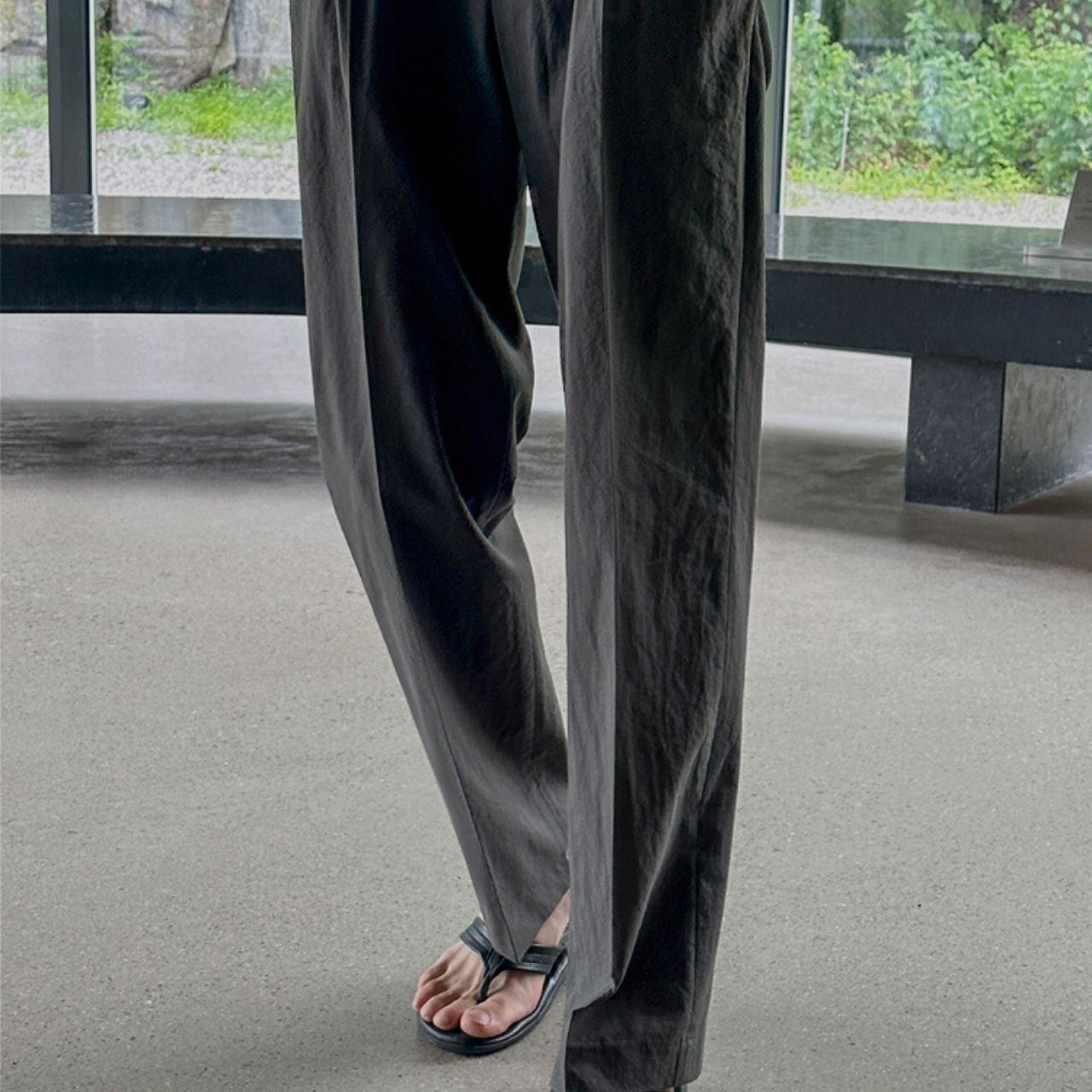 ストレートカジュアルグレーパンツ　MT0080434