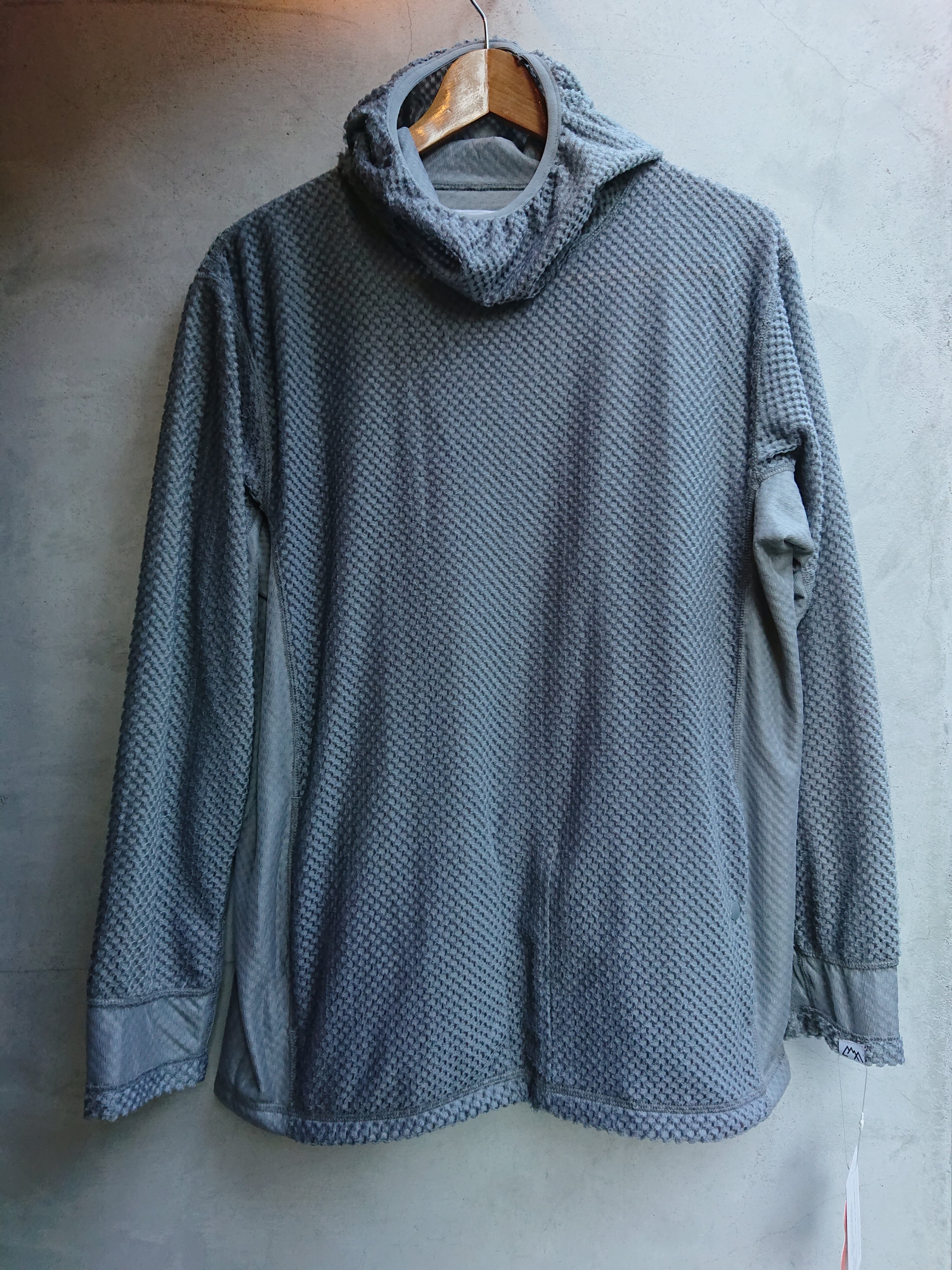 CMF OUTDOOR GARMENT コムフィアウトドアガーメント オクタフーディ