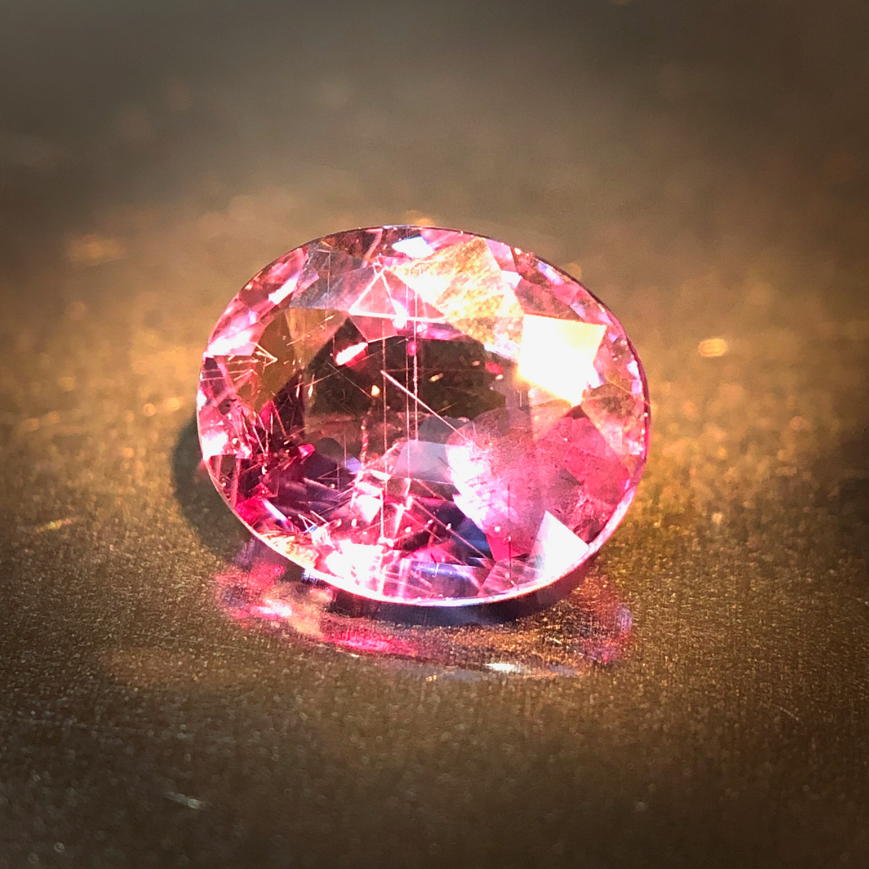 唯一無二のブルー 0.78ct 天然 カラーチェンジガーネット（ベキリー