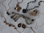 AMERICA Vintage pray hands motif necklace